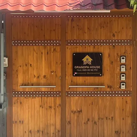 Appartamento Grandpa House App.1 Tirana