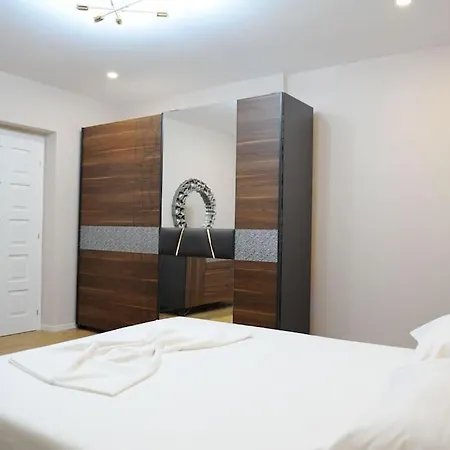 Grandpa House App.1 * Tirana