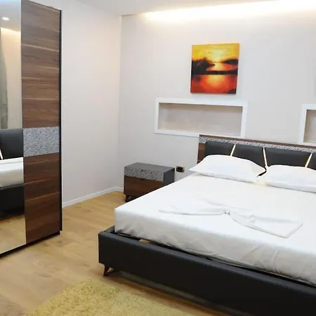 Appartement Near Center 1