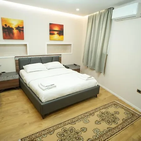 Apartment Grandpa House App.1 Tirana